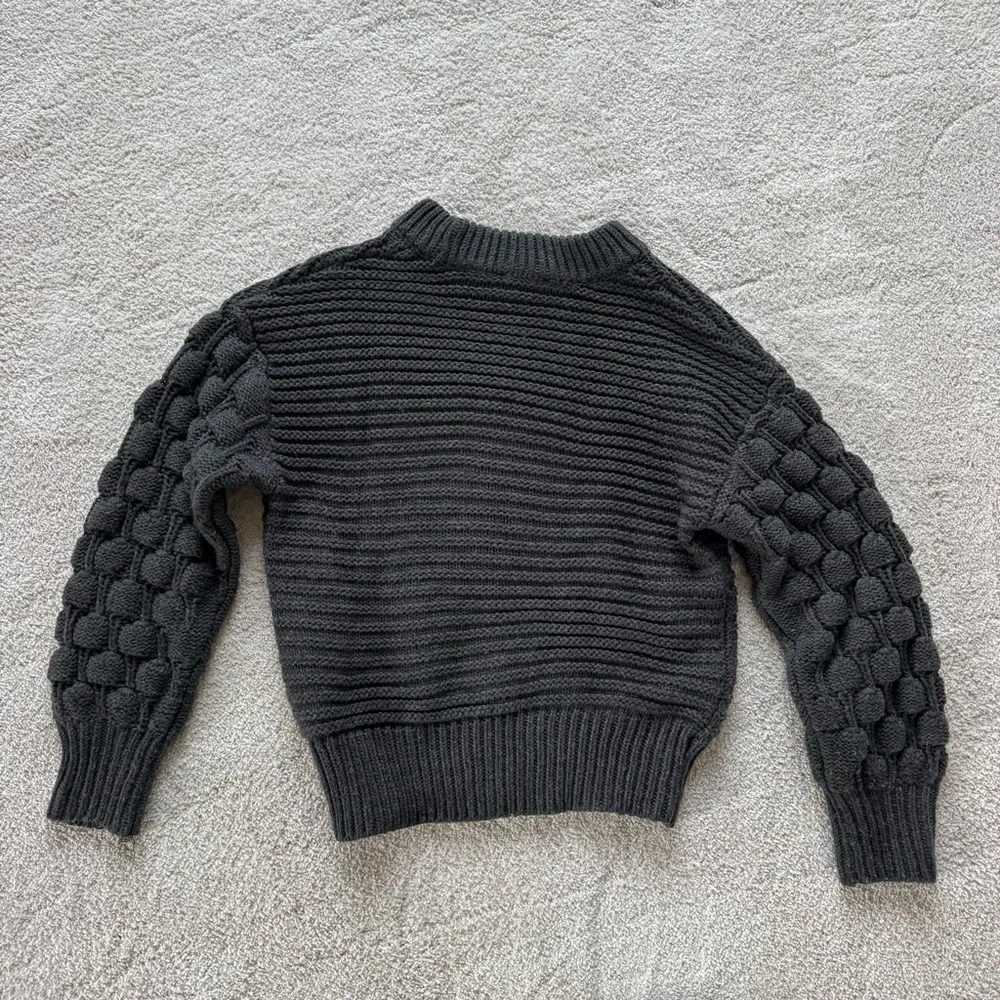Gray Textured Knit Sweater - Picture 3 of 4
